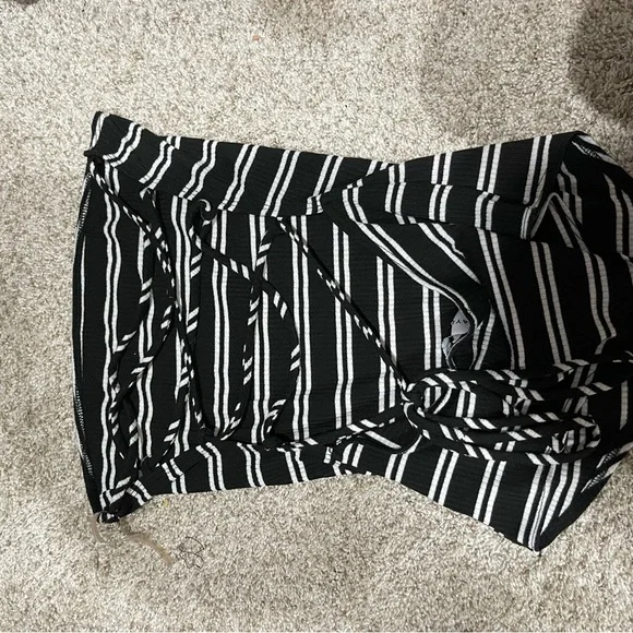 Striped Black and White Bodysuit - Picture 2 of 3